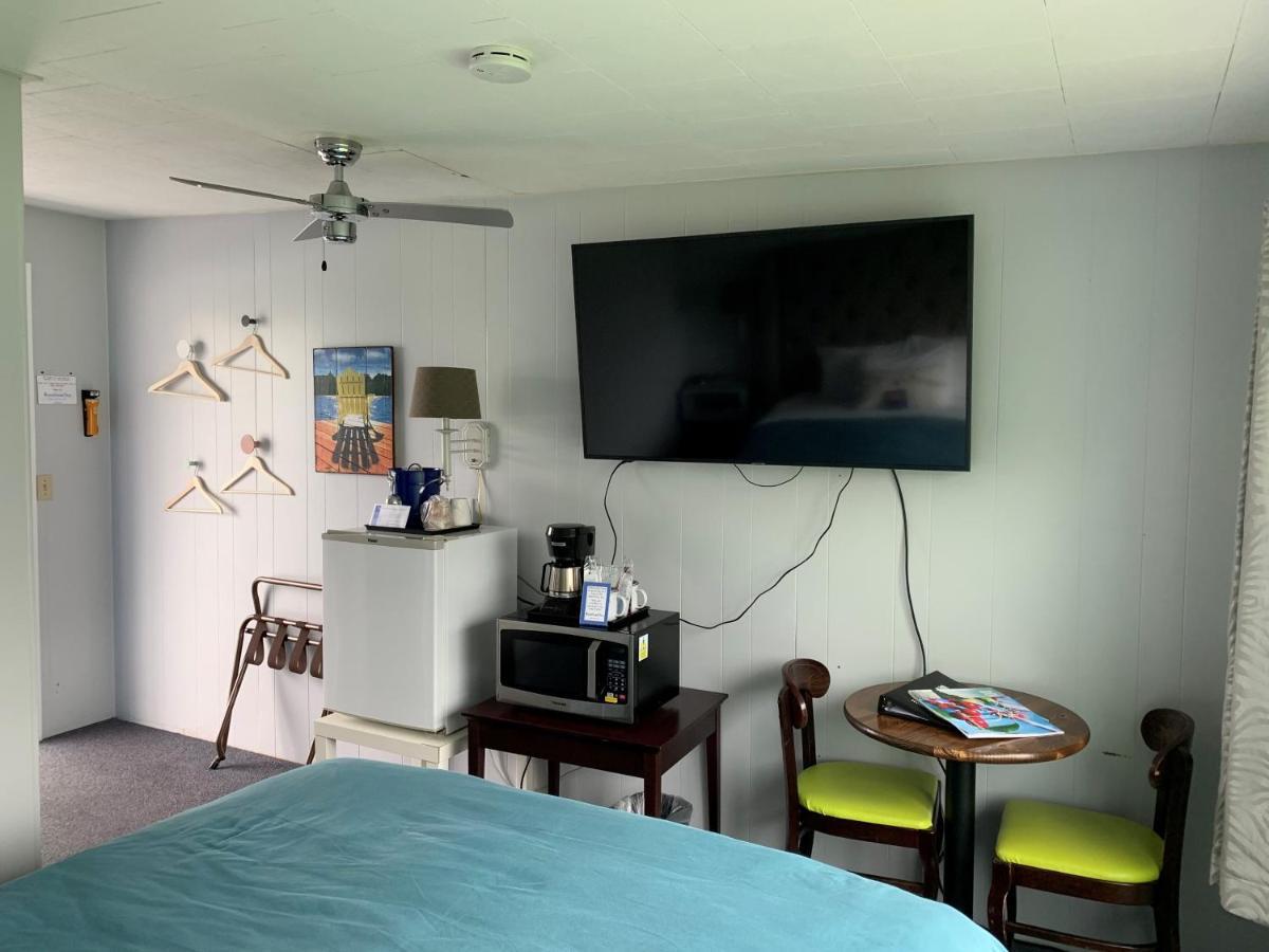 Beachfront Inn Baileys Harbor Exterior foto